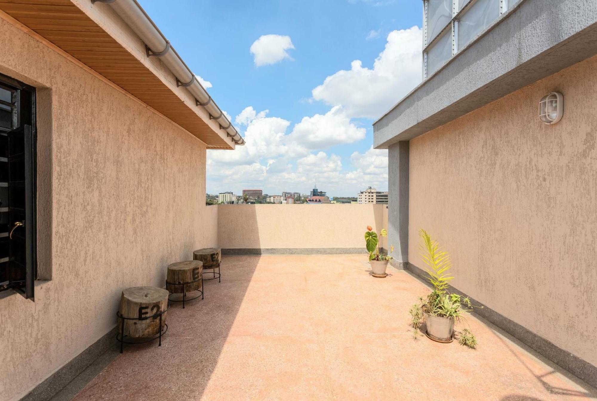 Penthouse Rooftop Studio With King Bed Nairobi Luaran gambar